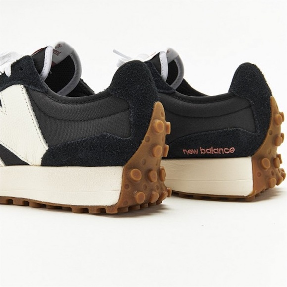 New Balance Womens 327 Casual Sneakers WS327BL - Picture 9 of 10